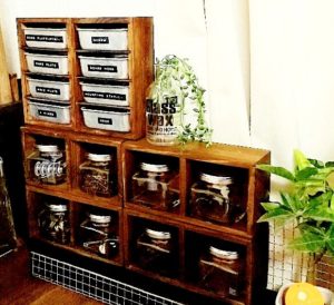 セリアの100均DIYで作った収納棚を積み重ねた