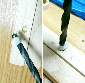 ドリルで穴あけ